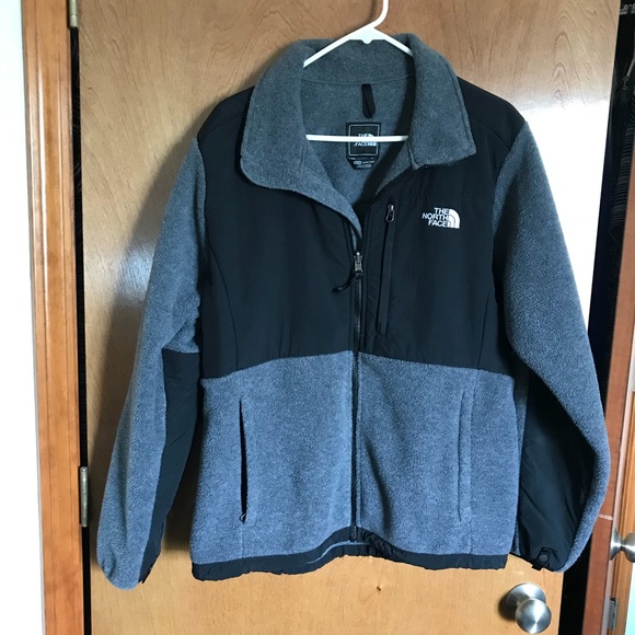 The North Face Jackets & Blazers - EUC Gray The North Face Denali Jacket Women’s XL